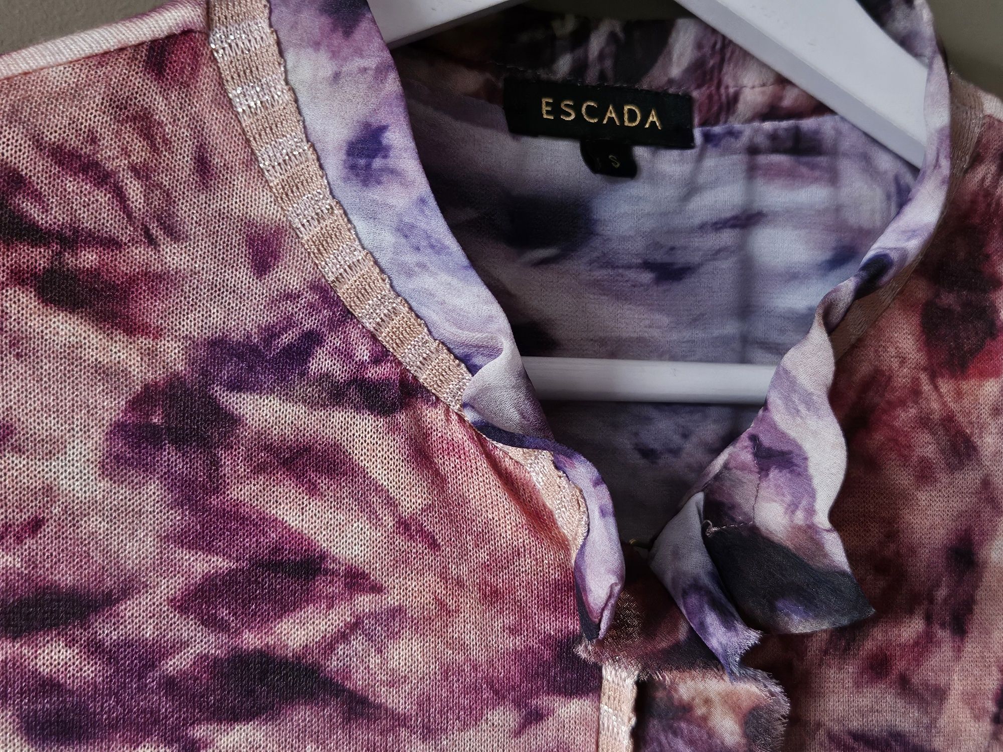 Escada sweter rozmiar S/M