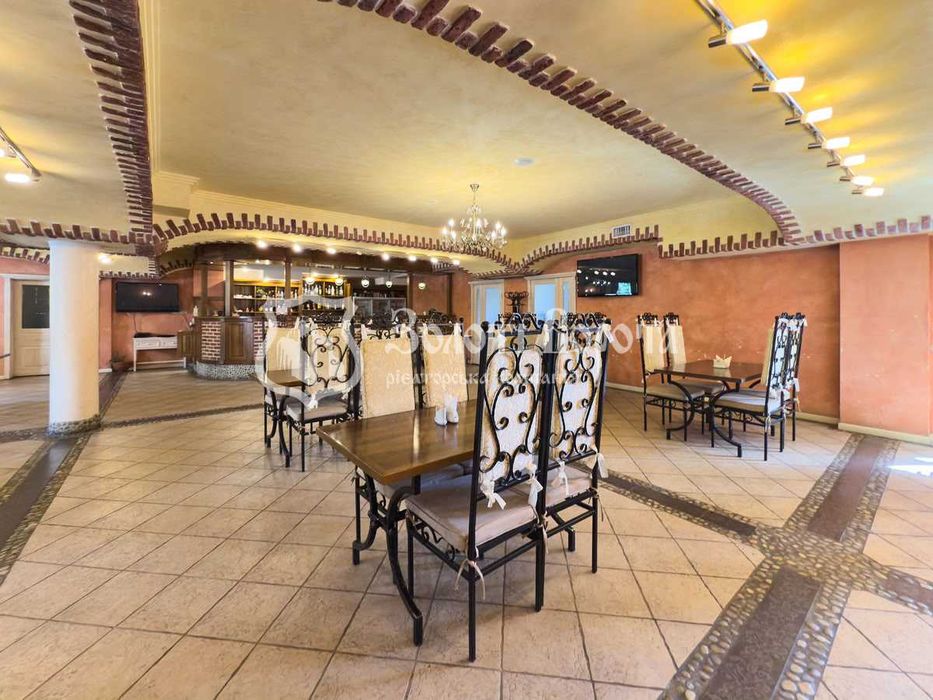 Комерційний об'єкт, 3 пов. Гарний стан. Боярка, Фастівський район