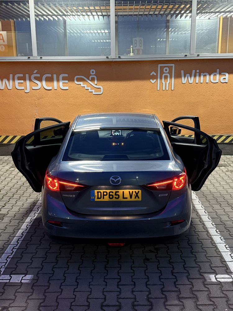 Sprzedam mazda 3 sedan 2015 rok super stan anglik po serwisie oc