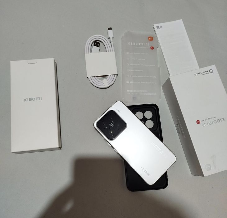 Xiaomi 15 um mes de uso 512Gb capa caixa e pelicula e cabo de origem