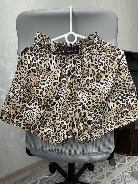 Круті шорти,супер легенькі.