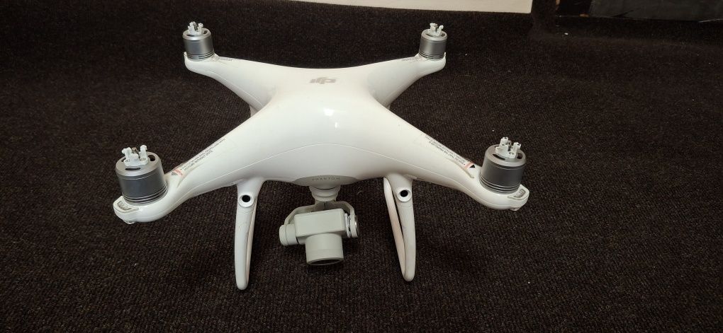 Дрон- квадрокоптер DJI Phantom 4 Advanced