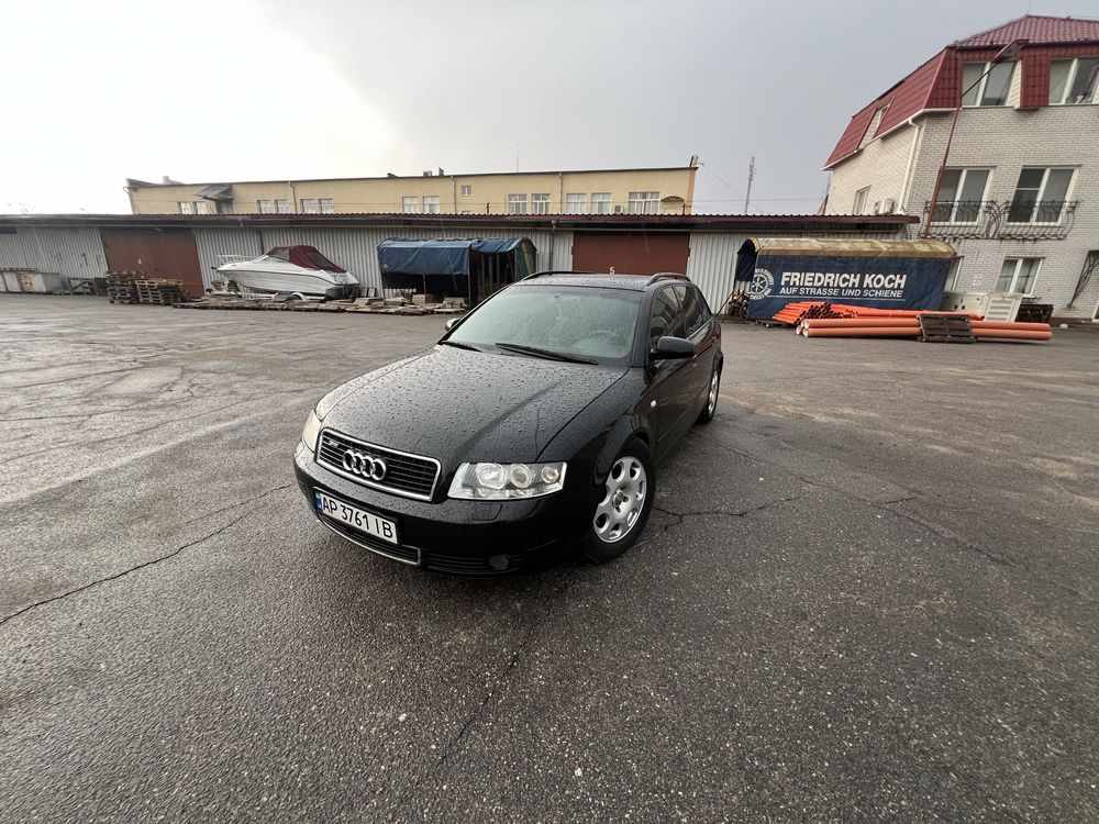 Ауди А4 quatrro s_line 2.5 TDI механика