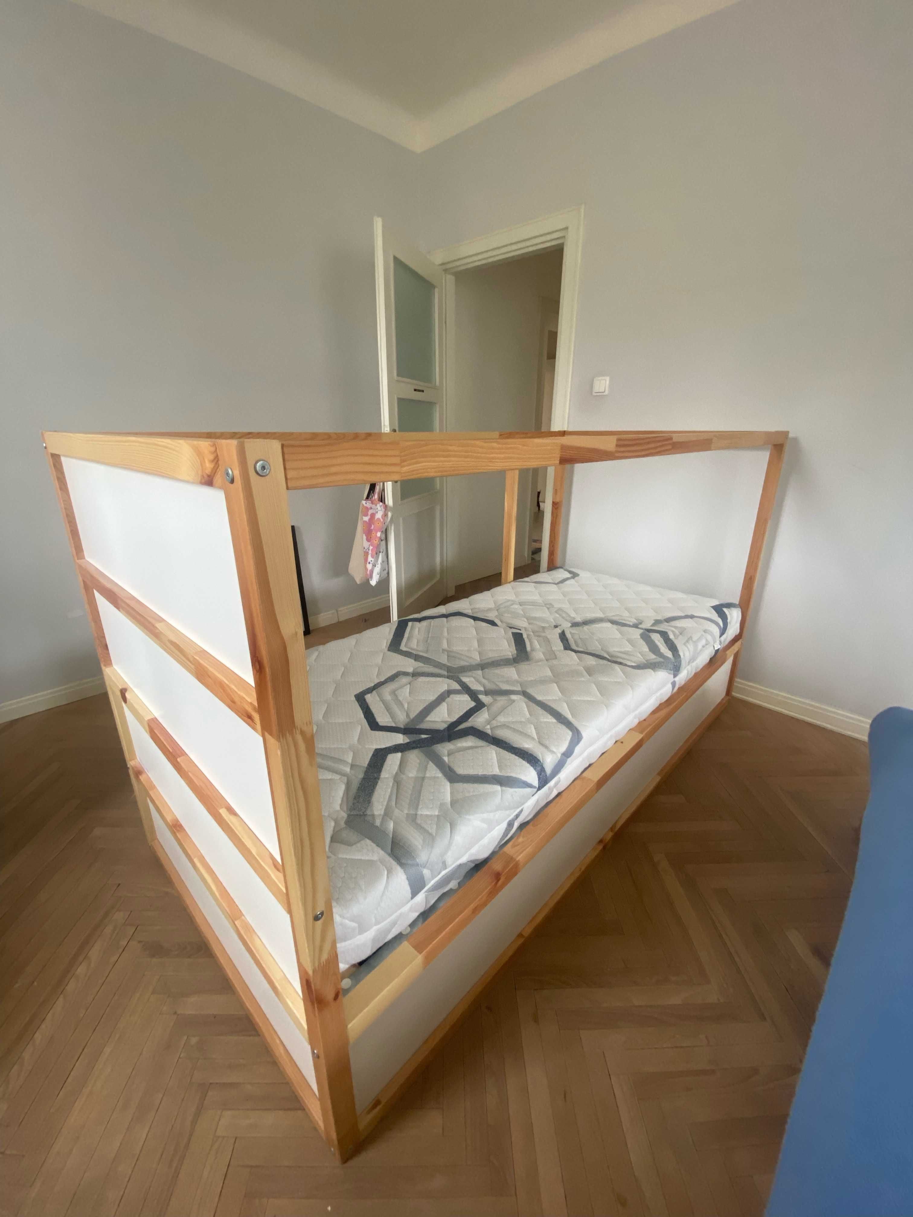 Łózko IKEA z materacem