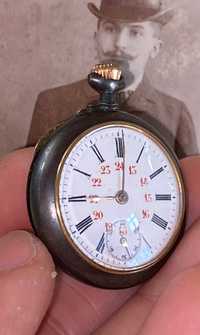 Relógio pequeno de bolso antigo