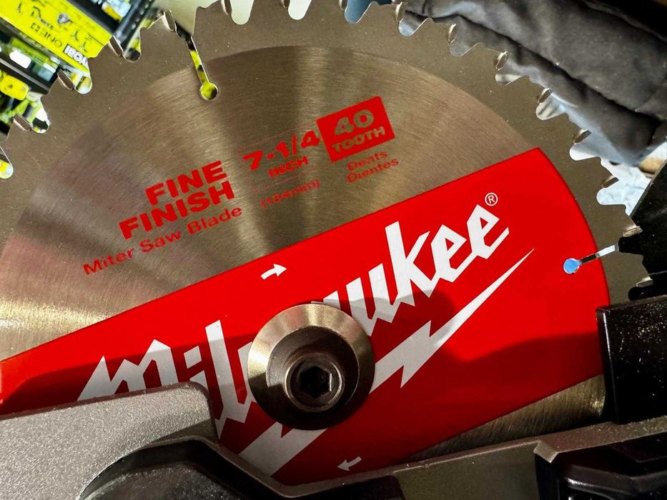 Piła ukośnica z posuwem M18 Milwaukee 2733-20 piła ukosowa PROMOCJA