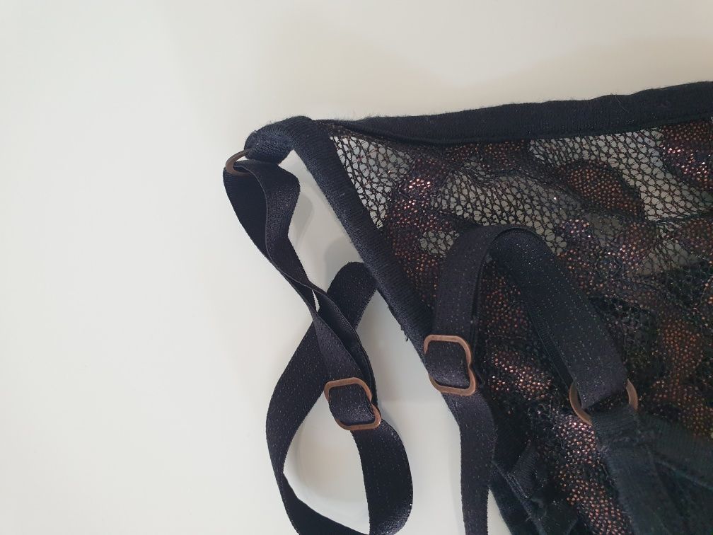 Czarne stringi Intimissimi S
