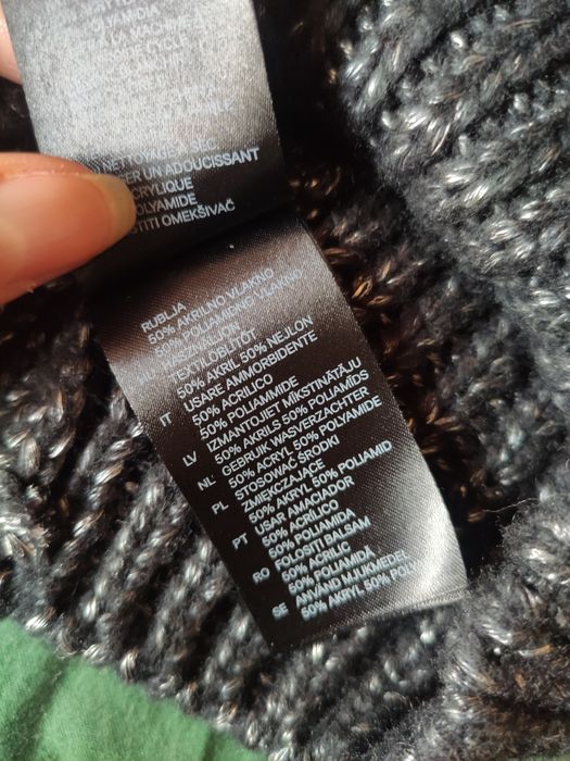 NOWY czarny komplet z metalizowaną nicią czapka + komin