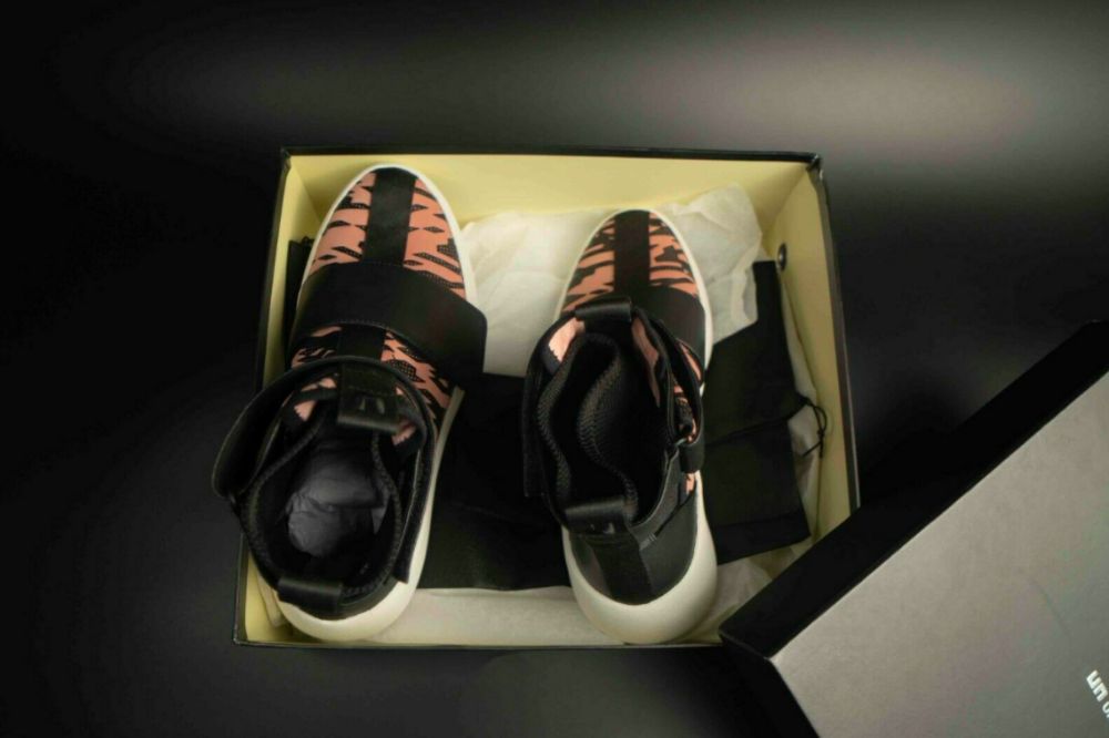 United Nude Bo Calli Mens 42 EU (Novos na caixa)