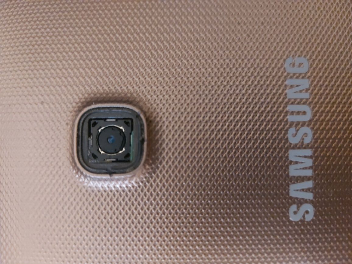 Планшет Samsung Galaxy Tab E 9.6 SM-T561, LTE