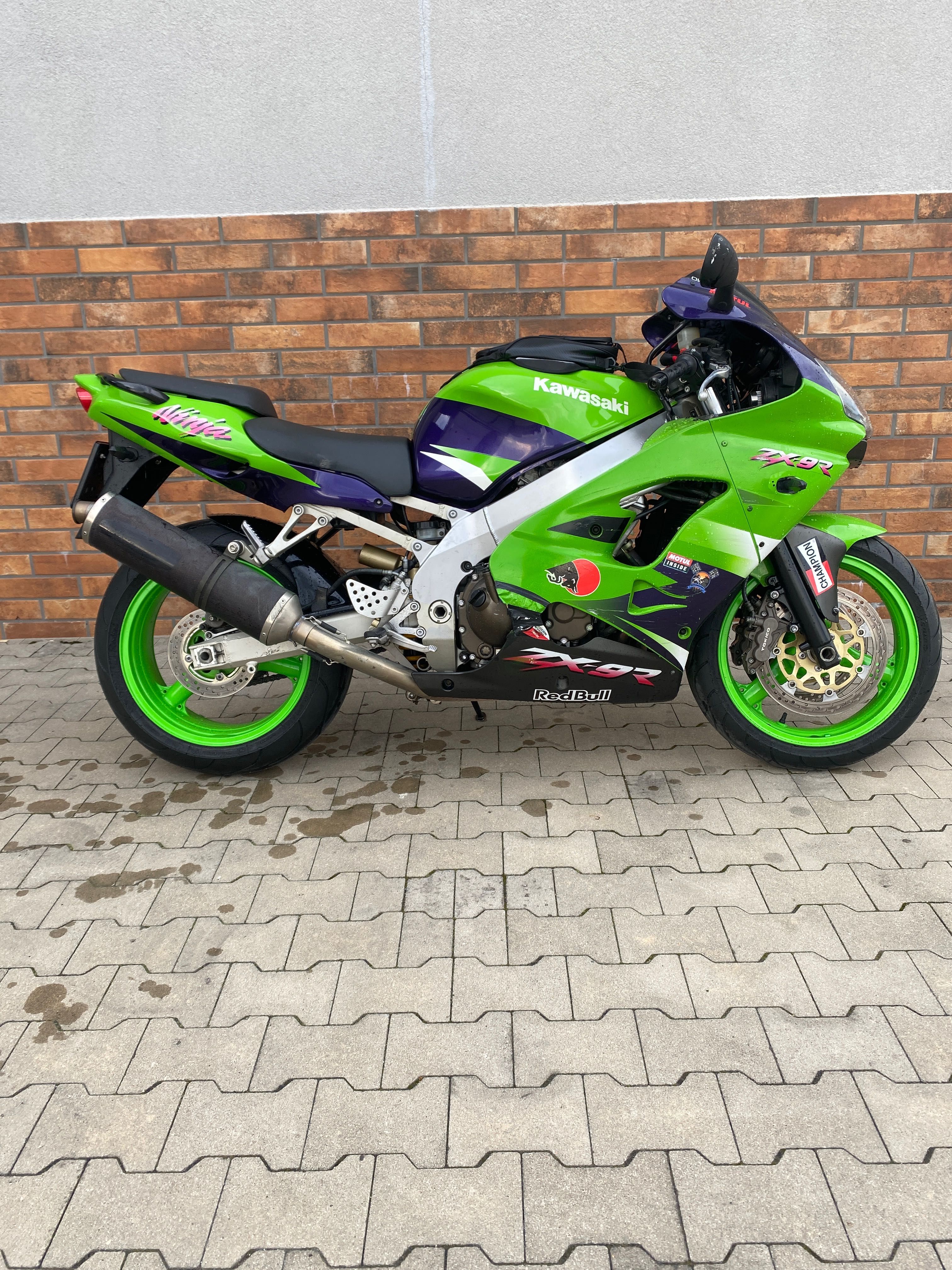 Kawasaki ZX 9 R Ninja  W Oryginalnym Legendarnym malowaniu