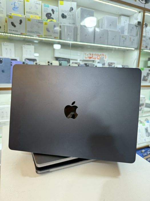 MacBook Air 15 M4 16/256gb 13 циклів заряду