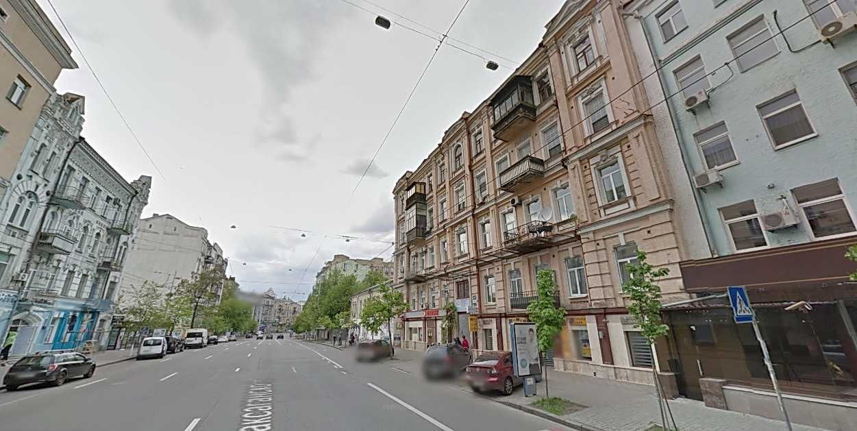 Без комиссии аренда фасадного офиса в Центре