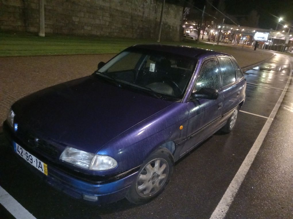 Astra 1.4 16v ano 97