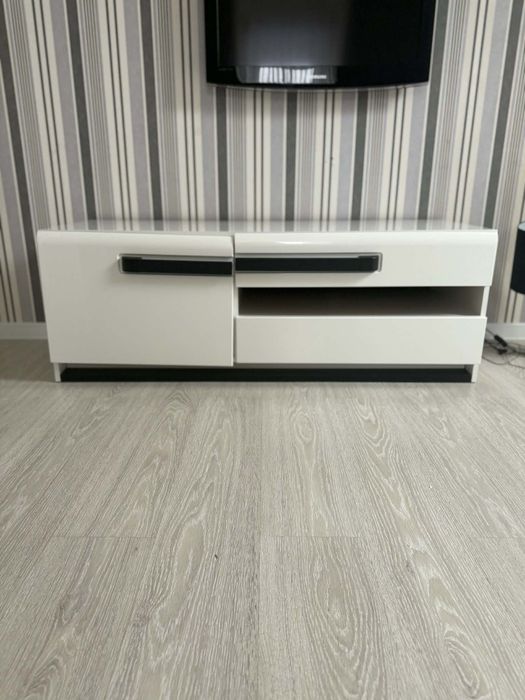 Komoda połysk jak nowa