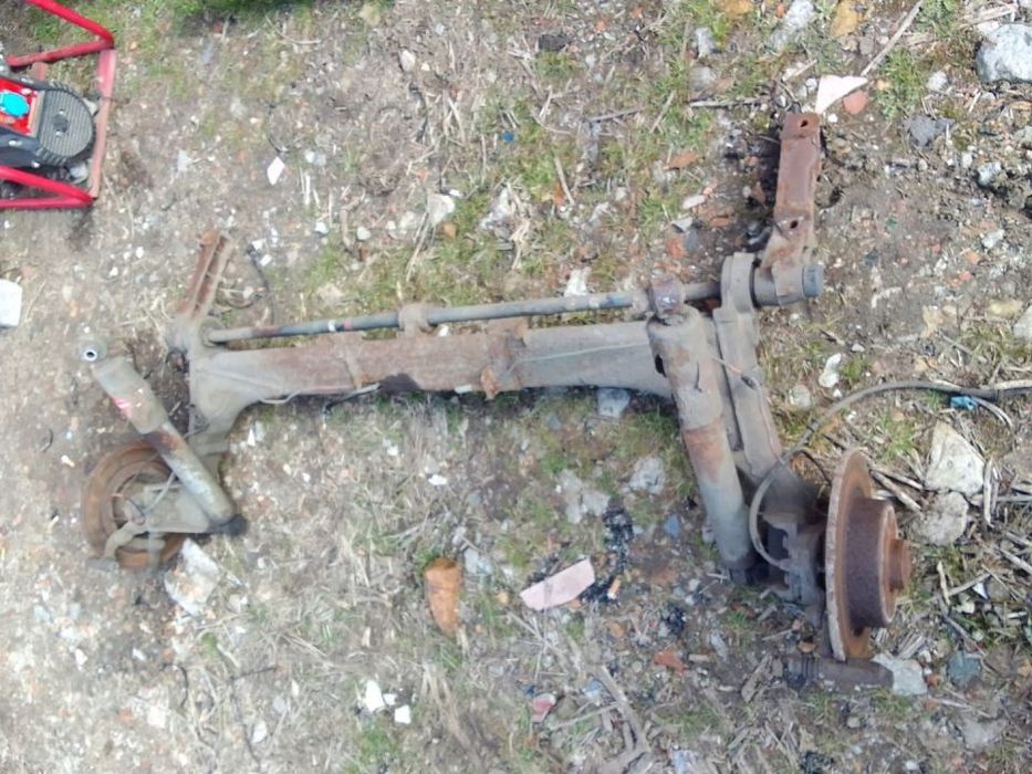 RENAULT MEGANE 1 BELKA OŚ TYLNA KOMBI