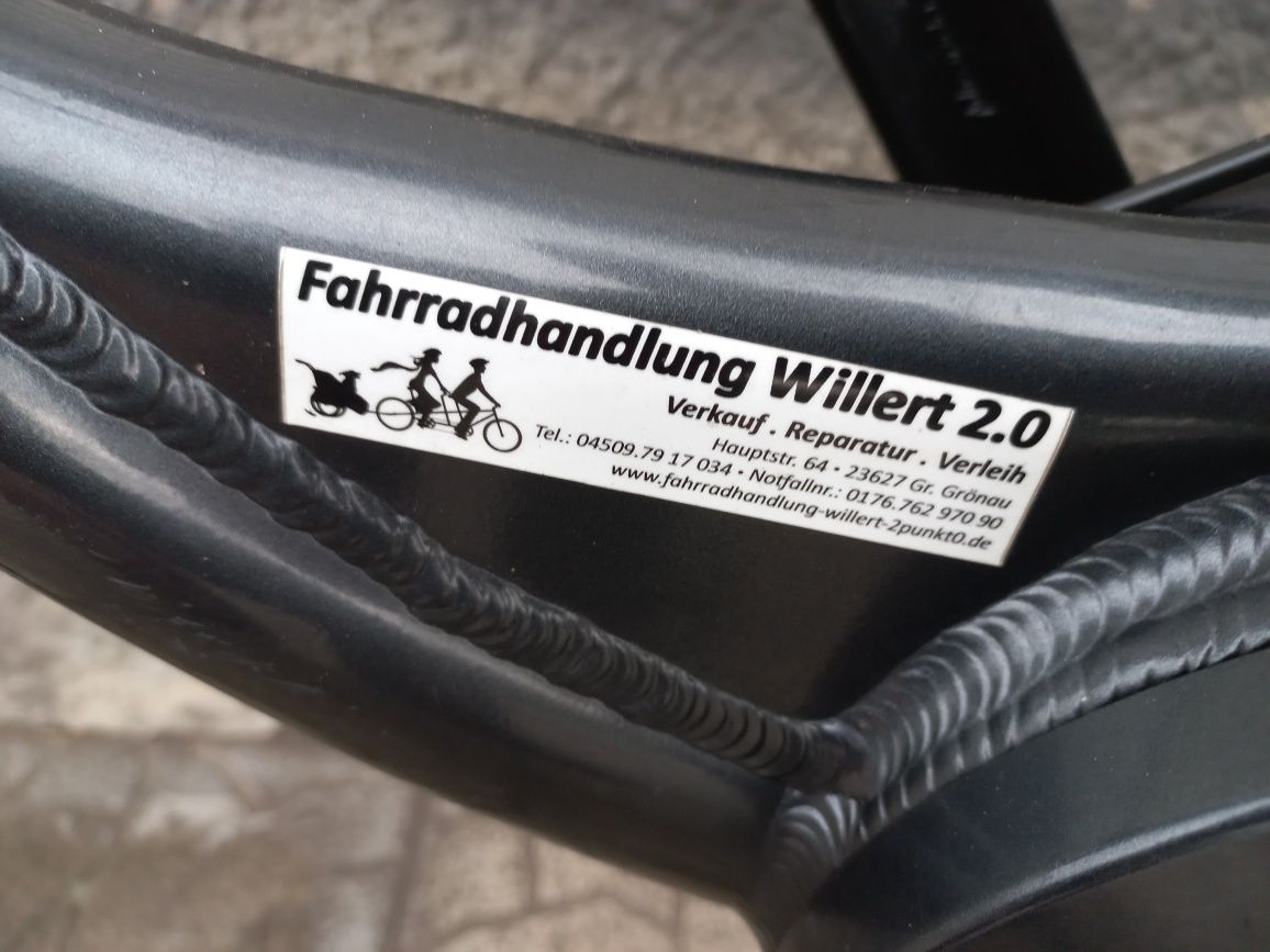Жіночий німецький електро велосипед