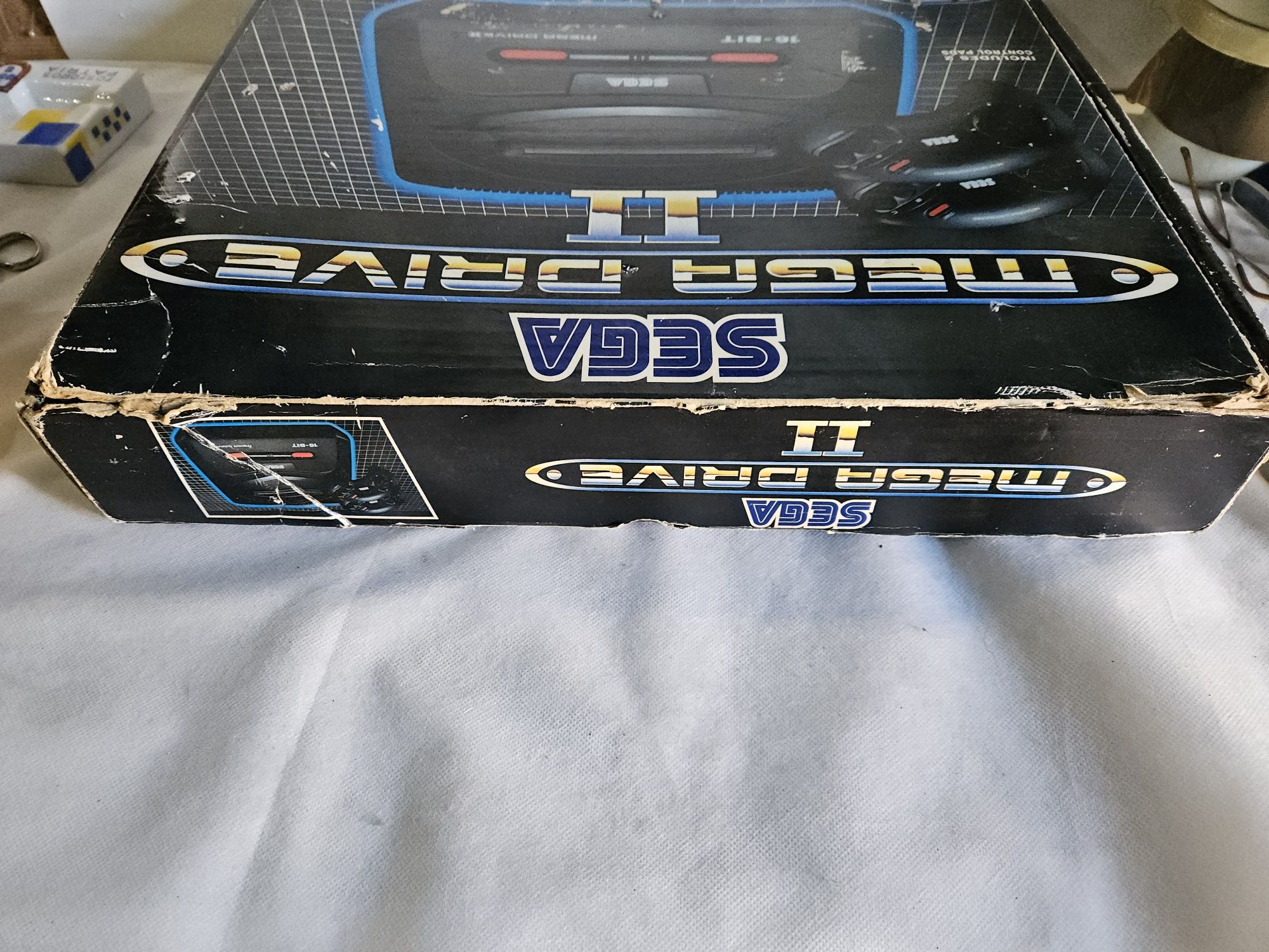 Sega megadrive com caixa