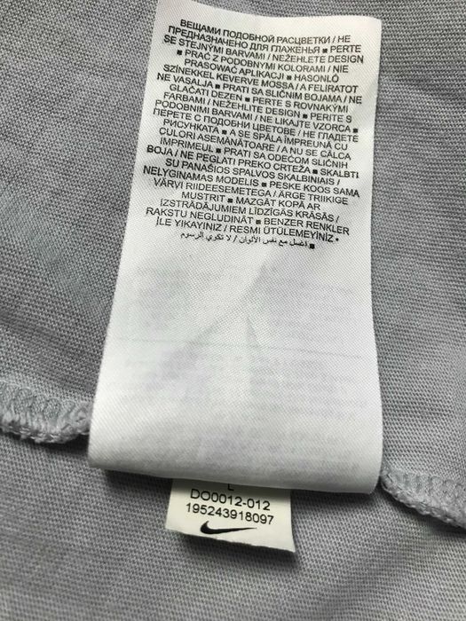 NIKE r.L oryginalna koszulka męska w dobrym stanie