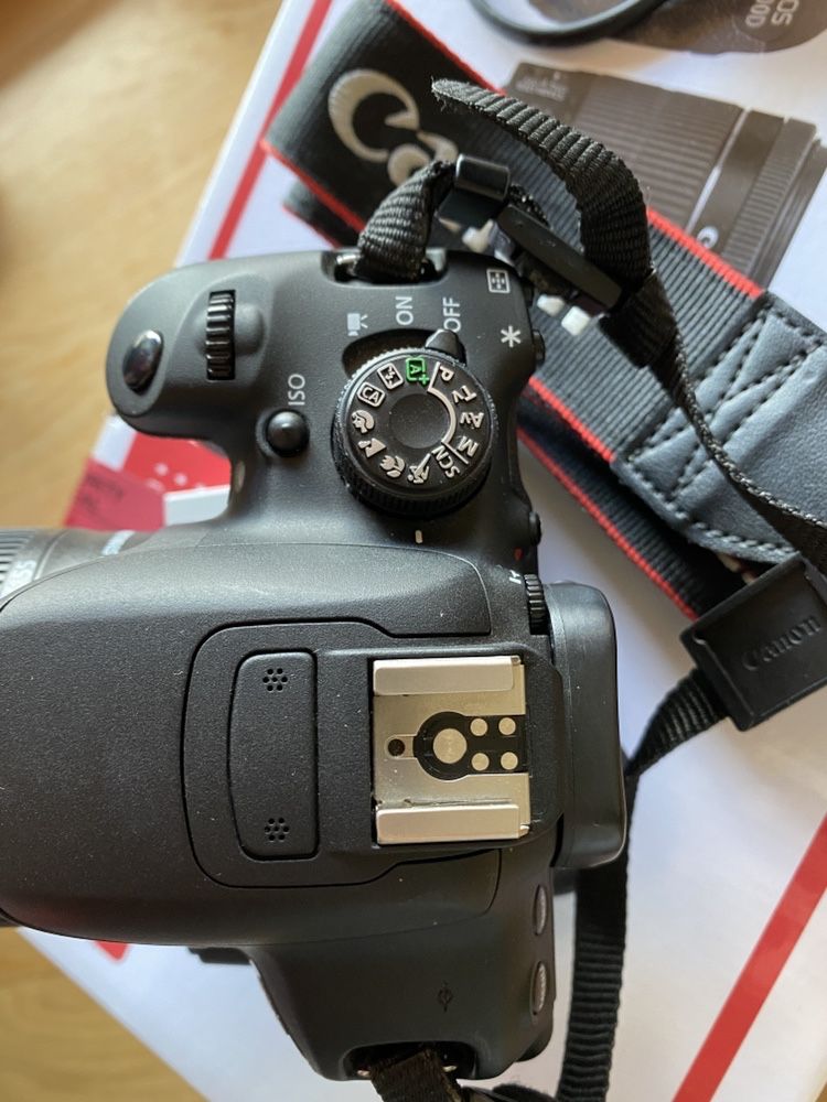 Vendo Canon 700D *praticamente nova* - Kit aventura