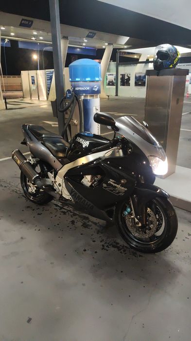 Yamaha YZF thunderace 1000R