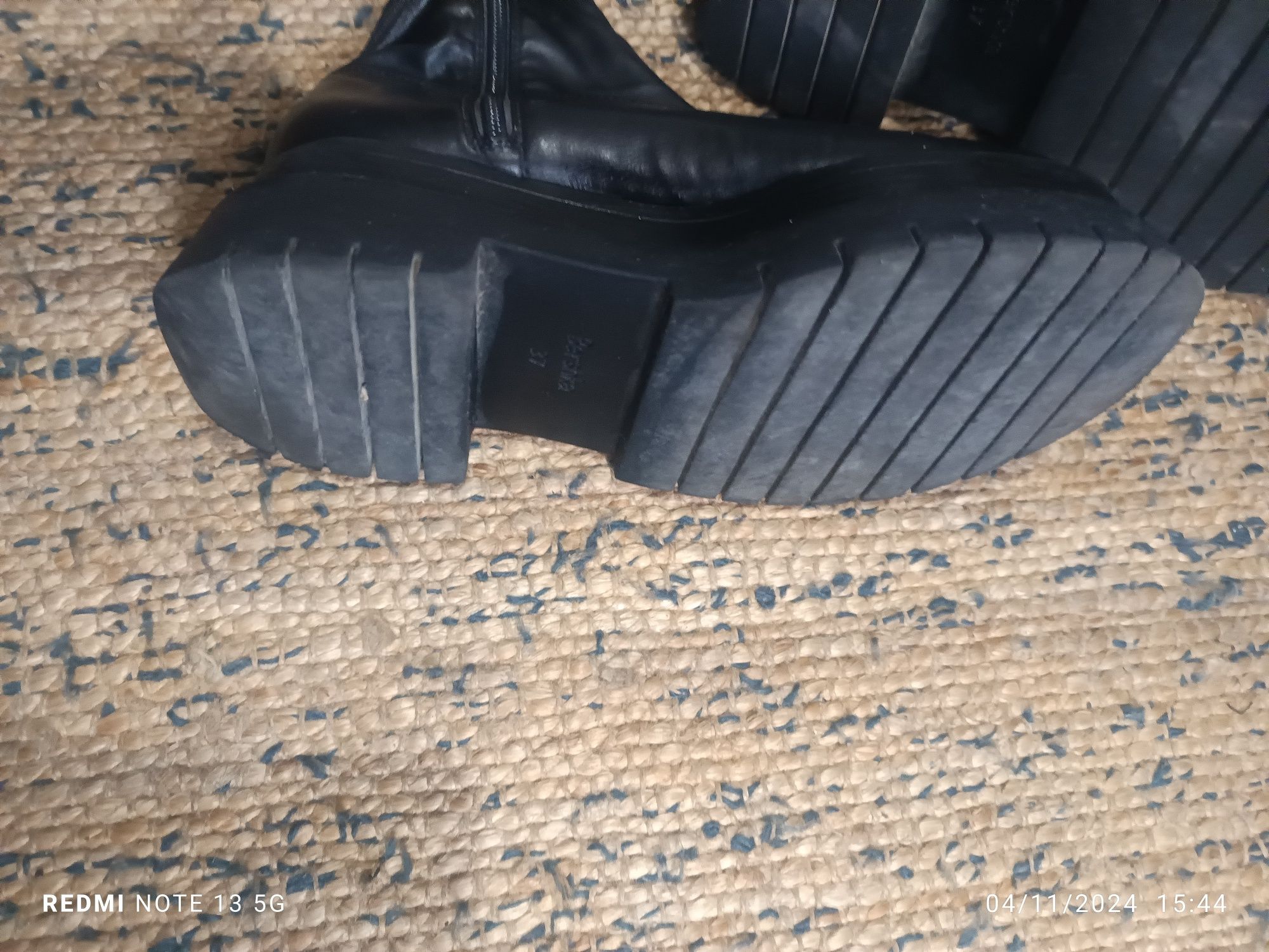 Lindas botas elásticas 37