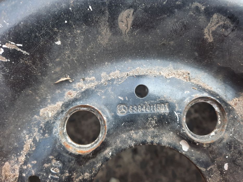 Продам жилізні дискі на Мерседес Віто 2000 року 3 шт