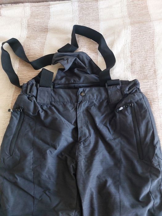 Жіночий комбінезон