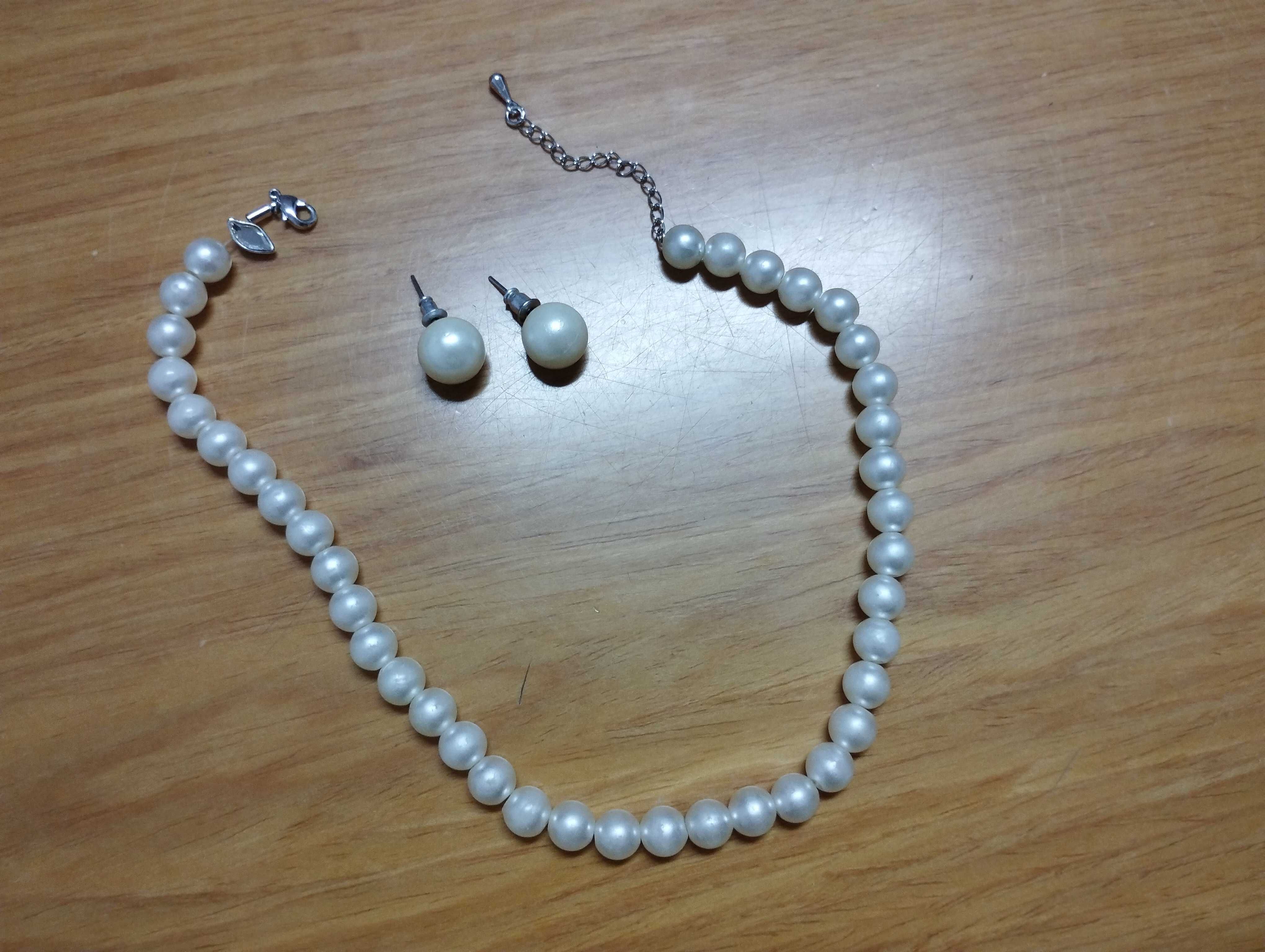 Conjunto Novo de Pérolas da Moda - fios ajustáveis e brincos