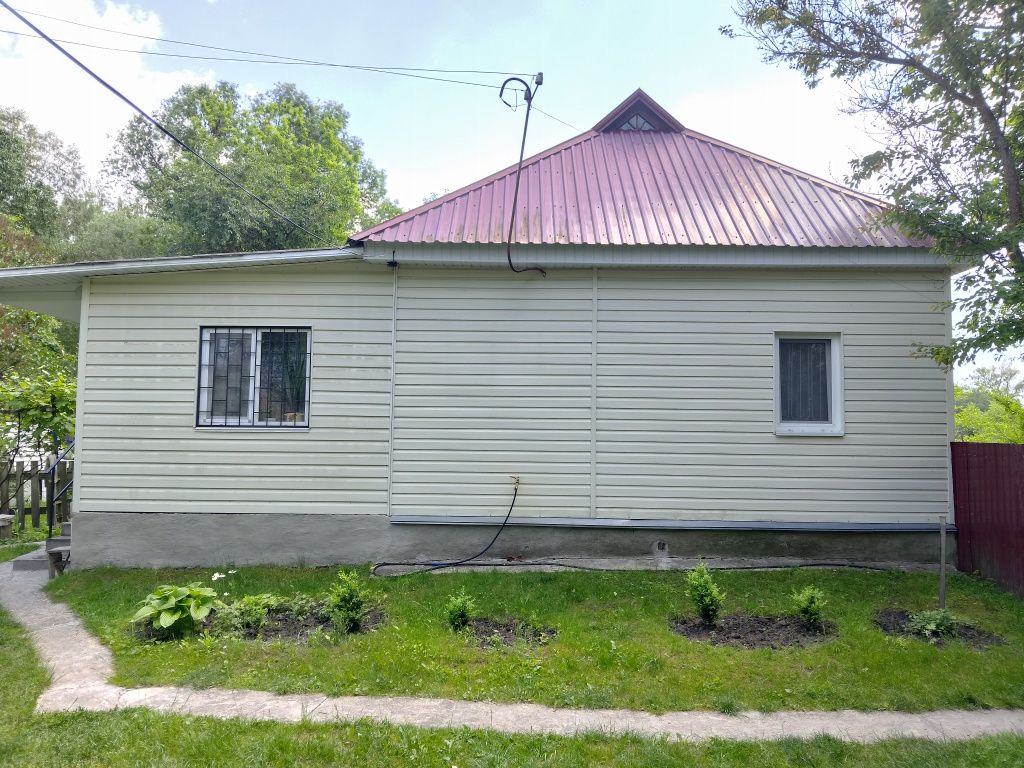 Продається будинок в селі