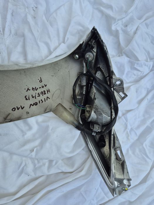 Prawa Czasza Czacha Owiewka z Lampą Honda Vision 110