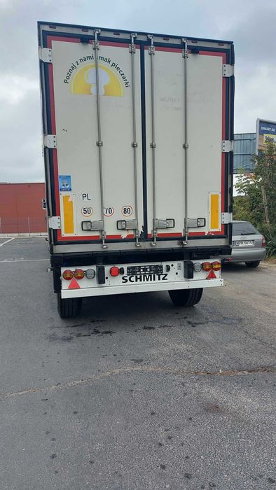 Przyczepa chłodnia schmitz