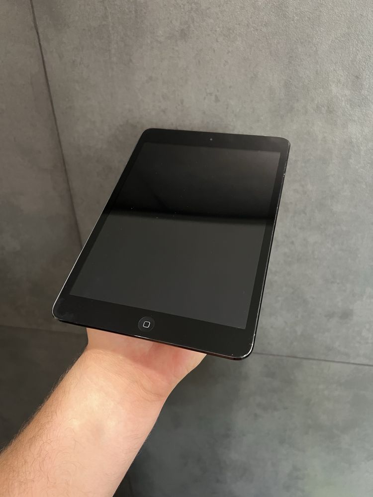 iPad Mini 1 16gb Wi-Fi Black (50)
