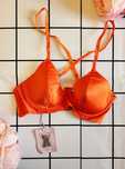Satynowy biustonosz Savage x Fenty by Rihanna erotyczny stanik 85D bra