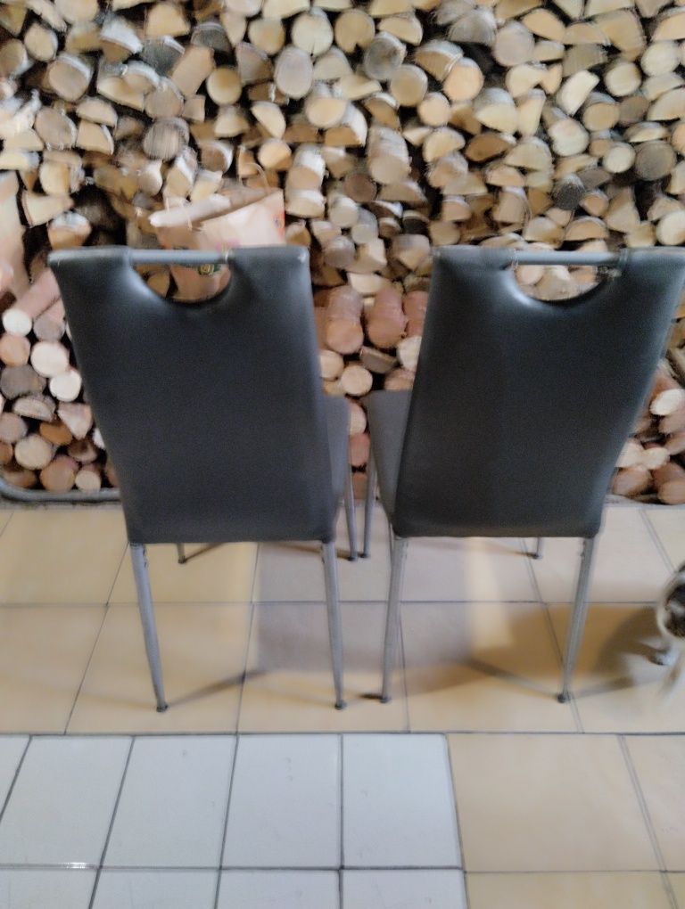 Krzesła kuchenne 2 szt.