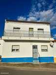 Espetacular Moradia T5 com Jardim e Varanda em Vila Verde de Ficalho,