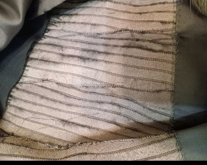 Шуба з хутра єнота 50-54 р