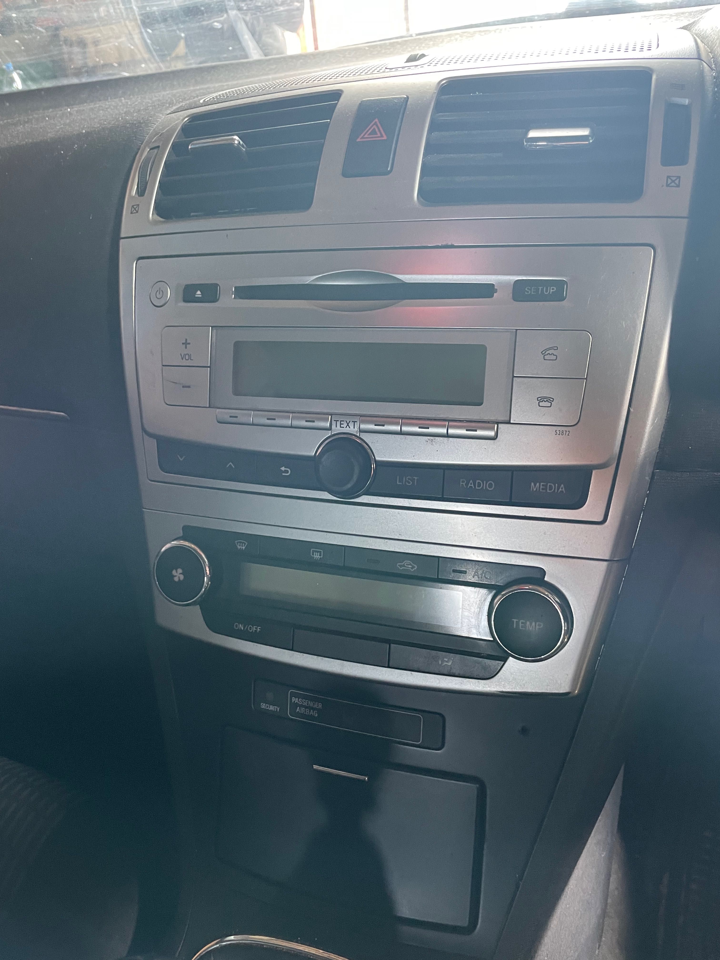 Магнітола мультимедія Колонки динаміки Toyota Avensis T27 Авенсіс т27