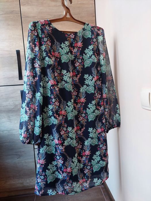 Жіноча сукня літня