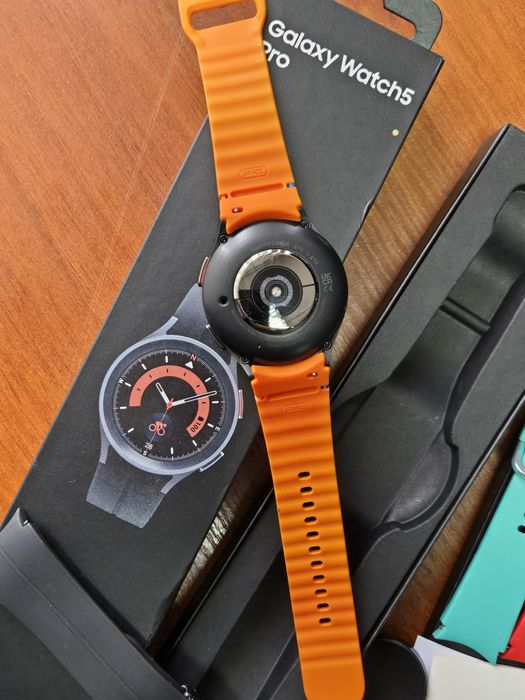 Samsung Galaxy Watch 5 Pro 45mm  Black Titanium