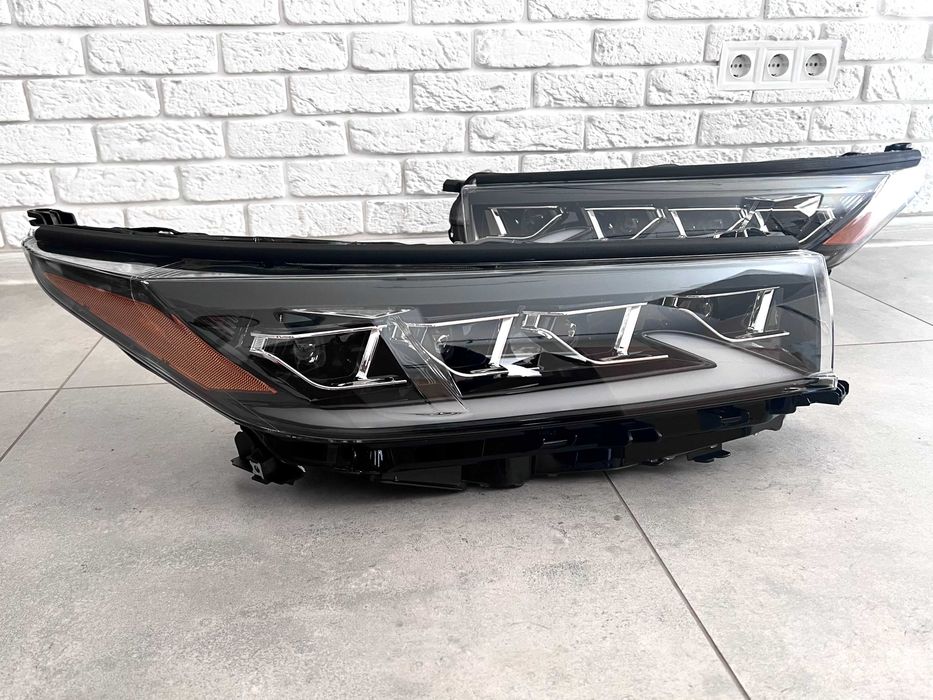 Фари Toyota Highlander 2017-2019 FULL LED 4 лінзи ліва+права к-т 2 шт