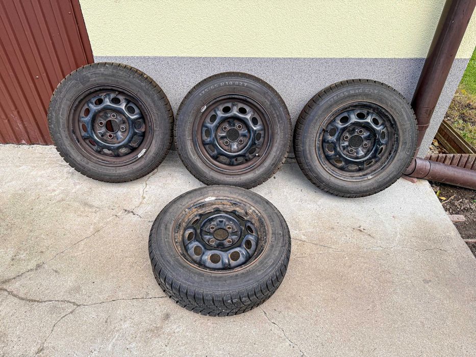 Opony zimowe Taurus z felgami 14 cali R14 175/65