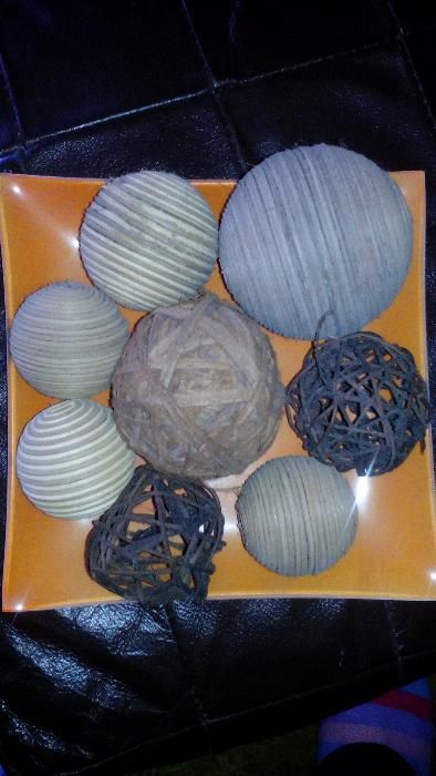 Pratos decorativos+ bolas