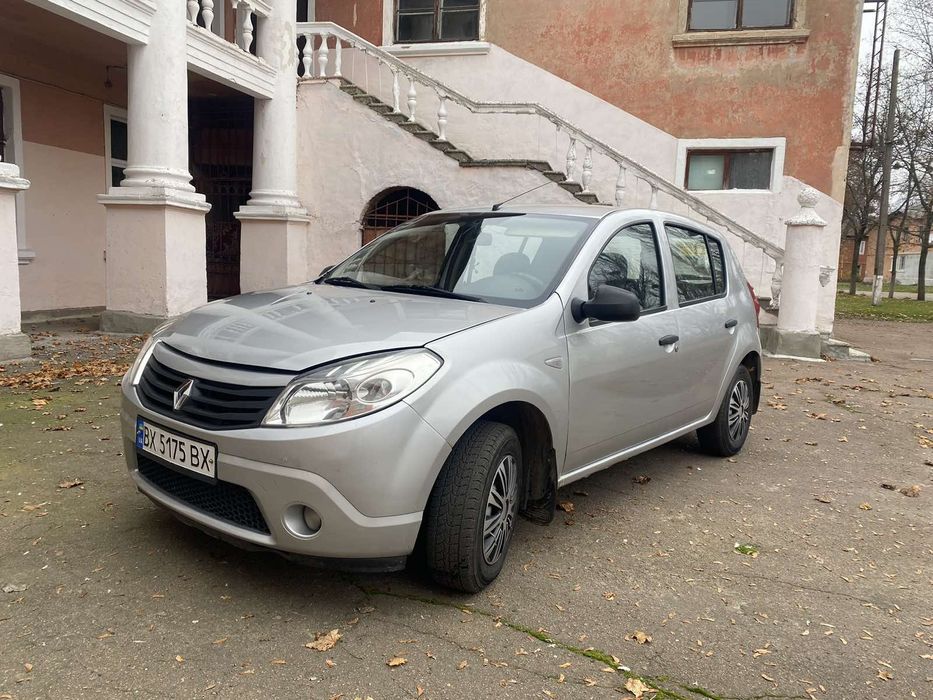 Продам Рено Сандеро