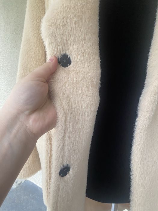 Нова тепла шуба, неймовірно приємна до тіла. Можливий торг