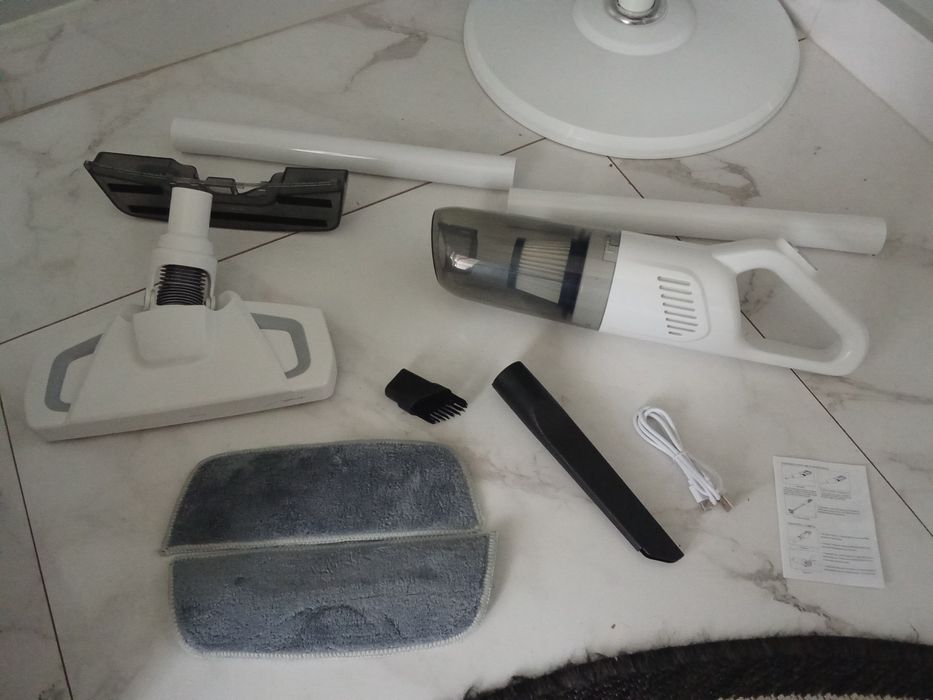 Автомобільний пилосос