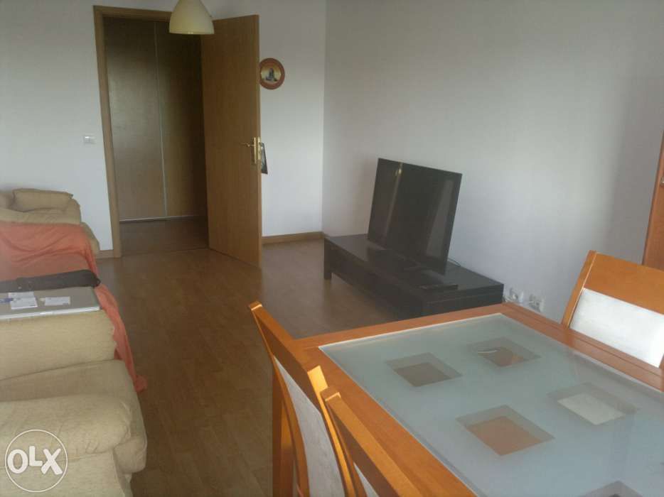 VENDE Apartamento T2 Caparica Universidades Mobilado Garagem