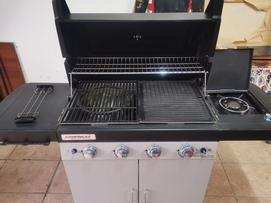 Churrasqueira Campingaz 4 Series Classic LS Plus