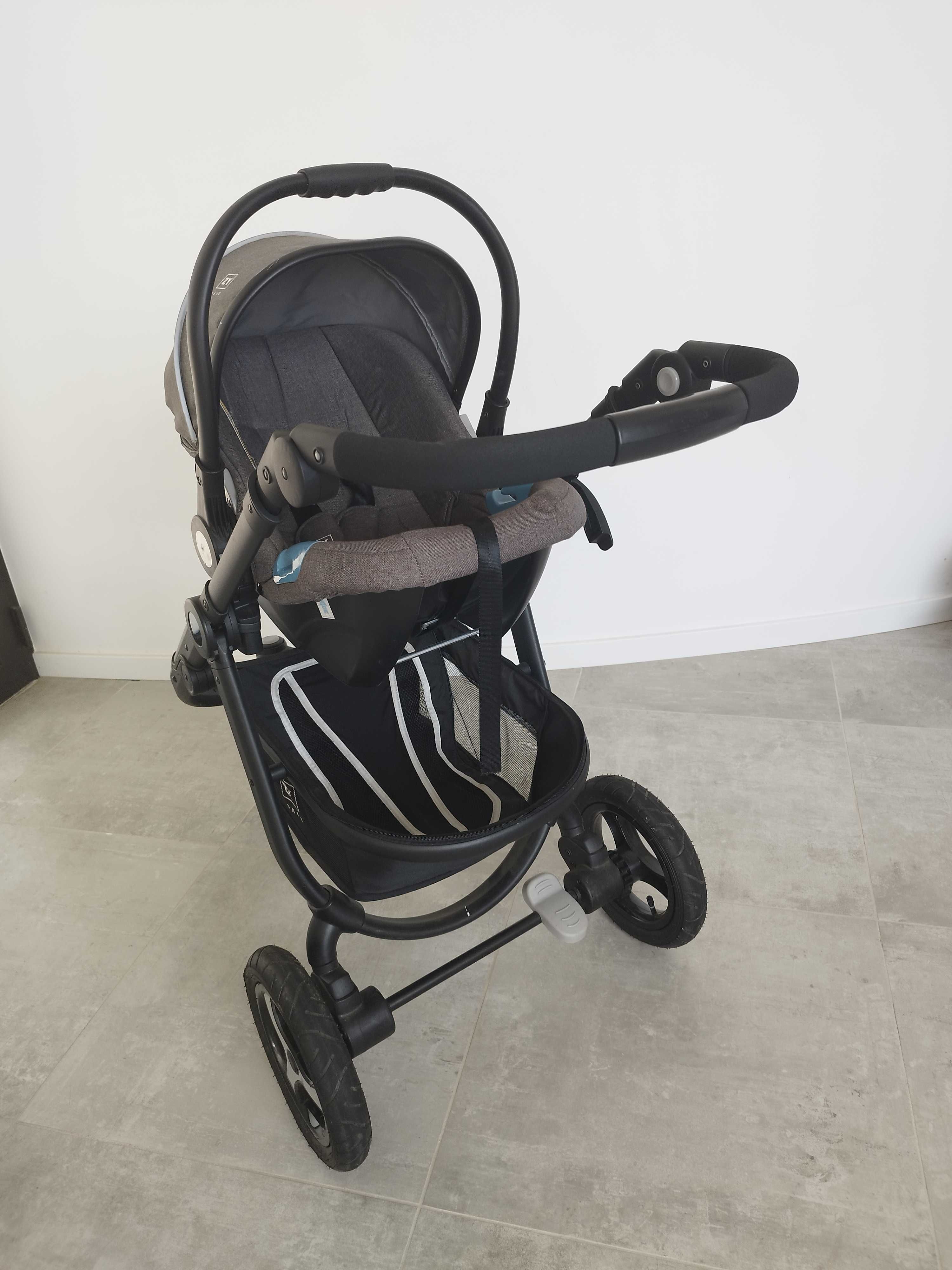 Carrinho de bebé