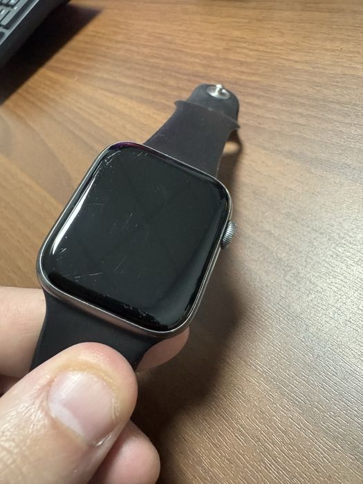 Apple Watch 4 44 mm space gray
